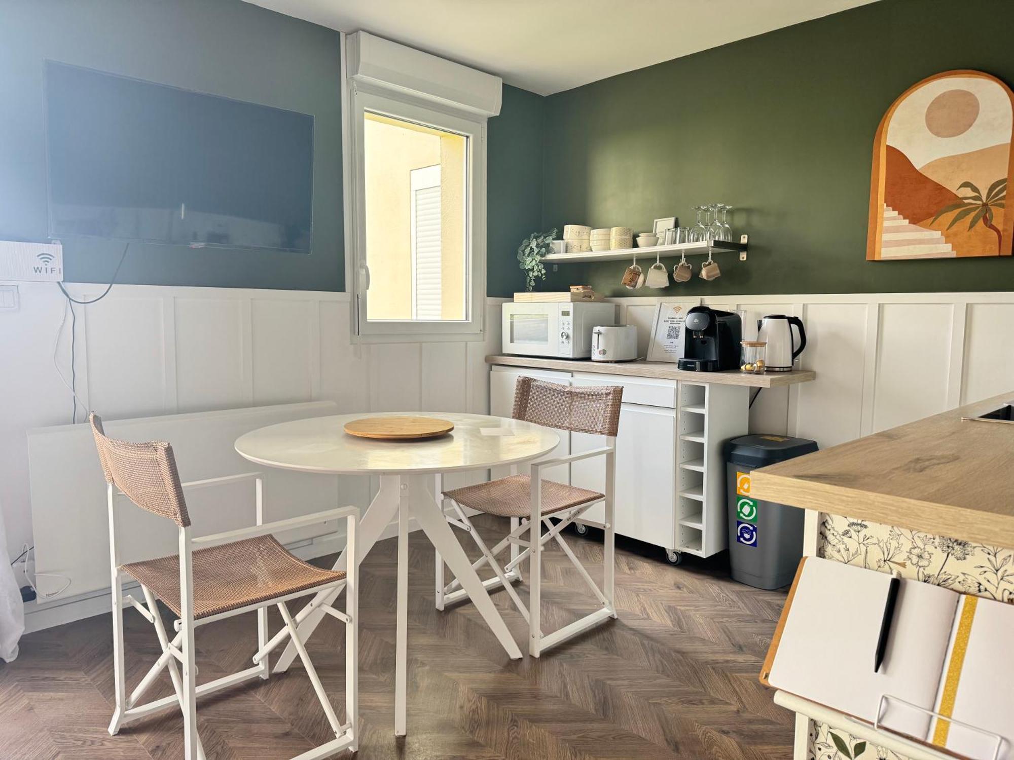 Studio La Petite Oasis- Ideal Couple - Calme - Balcon Sud - Lumineux - 10Min Du Centre & Plage - Proche Centre Juno Beach - Wifi Courseulles-sur-Mer Exteriör bild